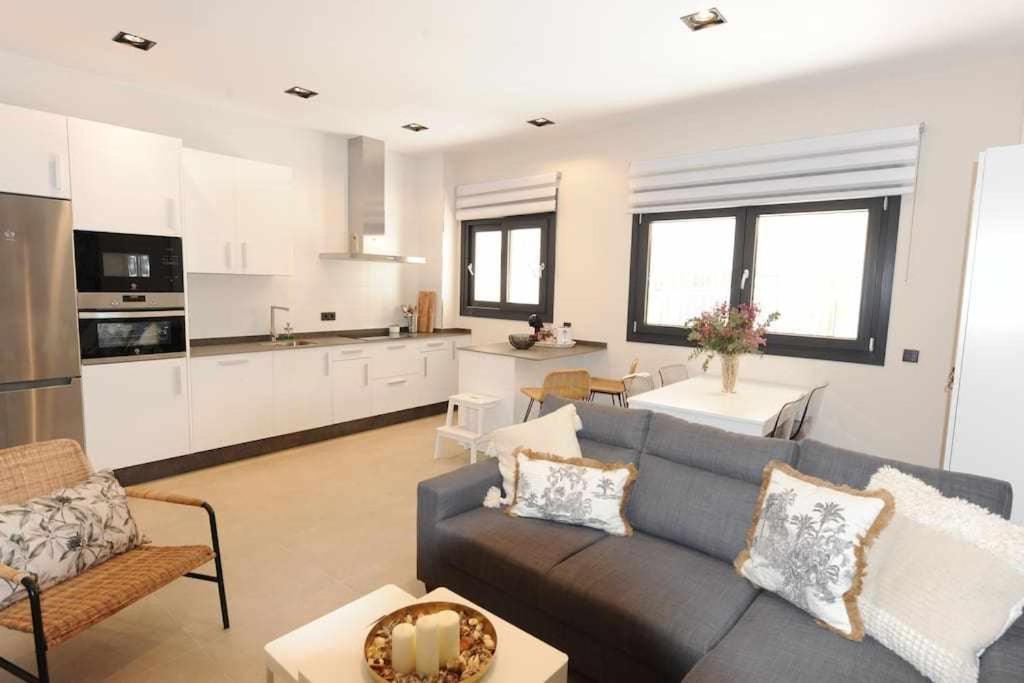 Estupendo Piso Nuevo En Playa Victoria Apartment Кадис Екстериор снимка