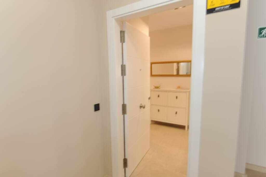 Estupendo Piso Nuevo En Playa Victoria Apartment Кадис Екстериор снимка